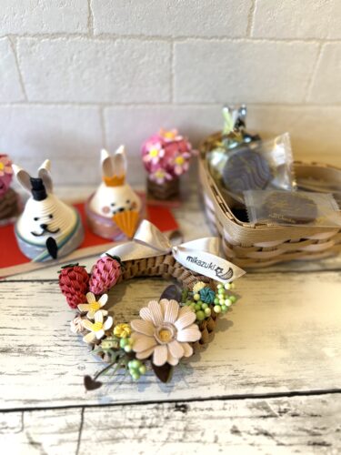 【1〜3月のクラフトバンド】季節の1DAYレッスン｜おひなさま・いちごのリース・ハート小物入れ